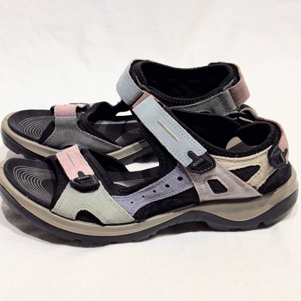 ECCO Yucatan Sandals Womens 38 US 8-8.5 Pastel Nubuck Strappy Hiking Sport